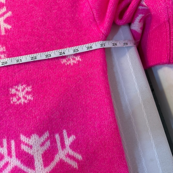 Lane Bryant Pink Snowflake Crew Neck Sweater stretchy size 22/24 festive cozy - Picture 4 of 6